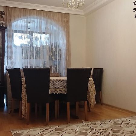 Bright And Cozy Apartment Batumi Luaran gambar