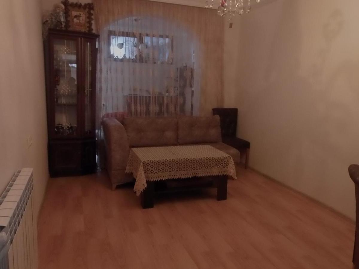 Bright And Cozy Apartment Batumi Luaran gambar