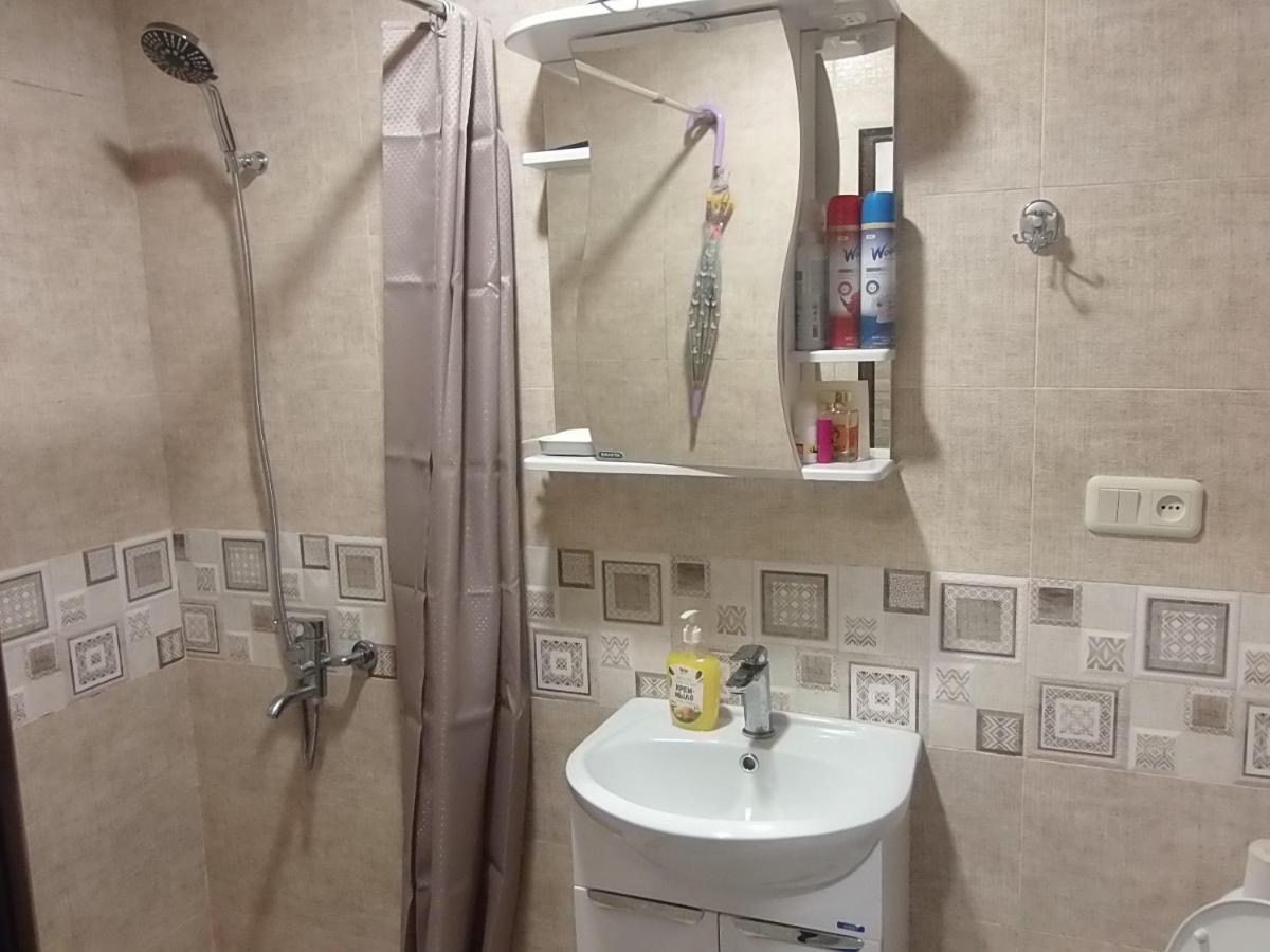 Bright And Cozy Apartment Batumi Luaran gambar